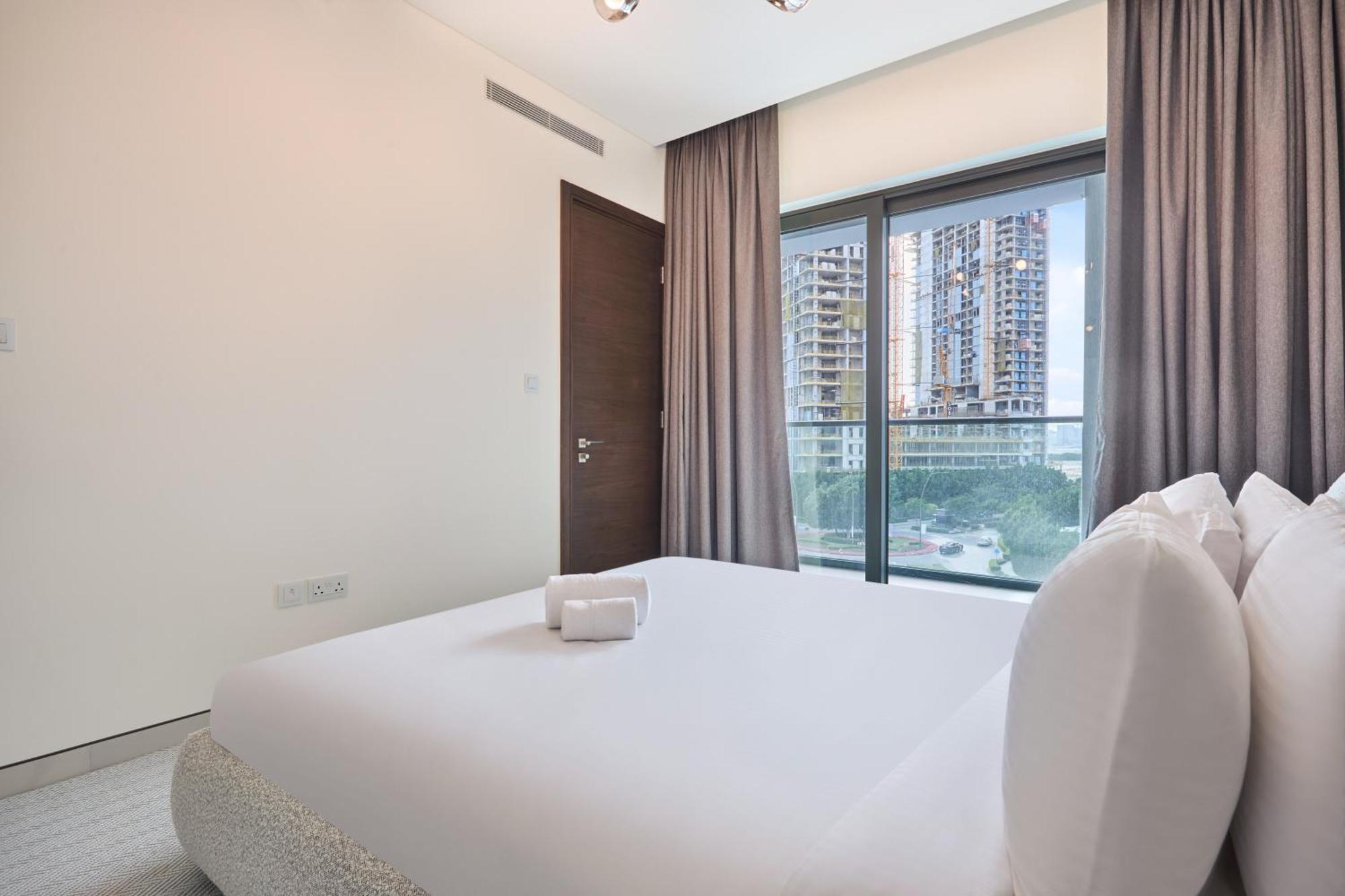 By Latinem Luxury 1br Cvg 409 Near Burj Khalifa Apartment